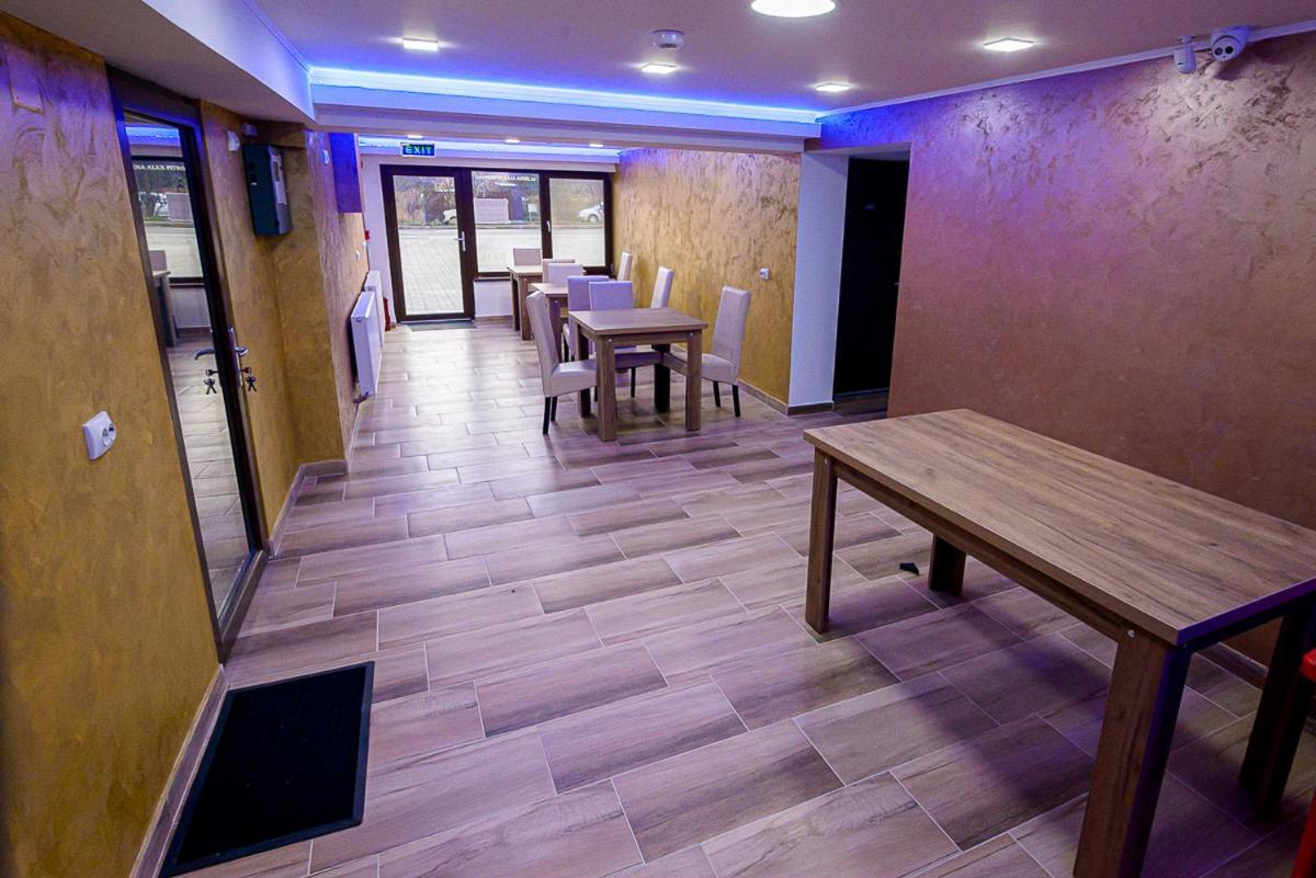 Casa Domneasca Riana Hotel Piteşti Buitenkant foto